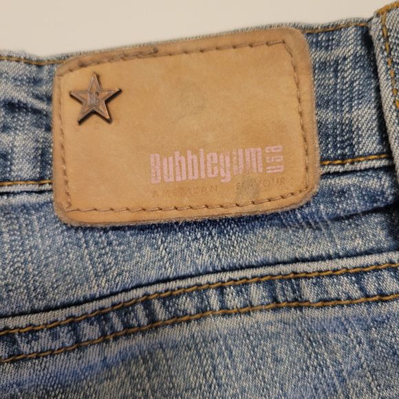 Women’s Vintage Bubblegum Denim Shorts Size 5/6 - Picture 4 of 11